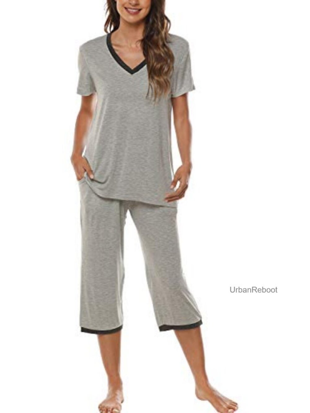Women's Pajama Set Short Sleeve Top and Capri Pants with Pockets, Rayon Blend
